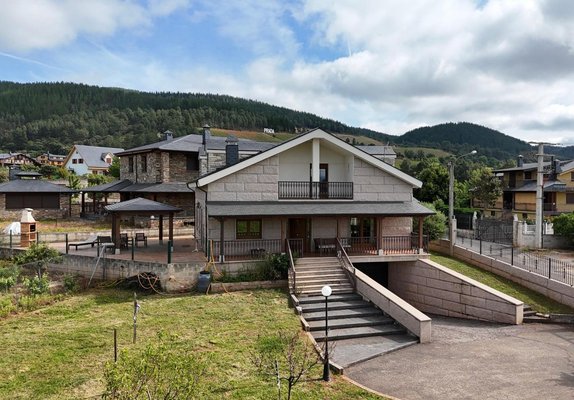 La Casa De Canedo Ferienhaus
